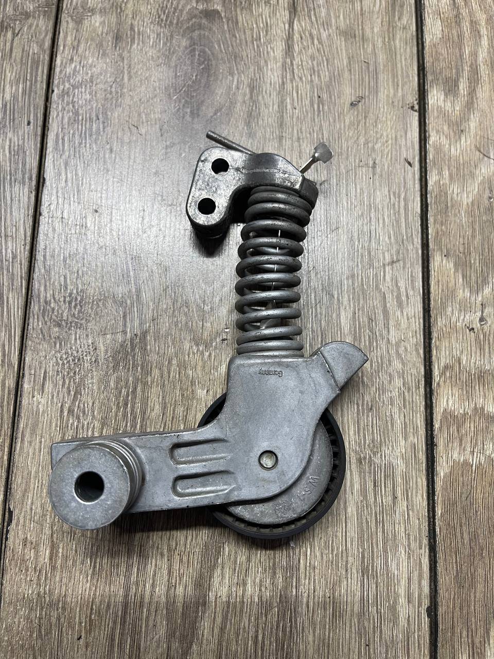 45083